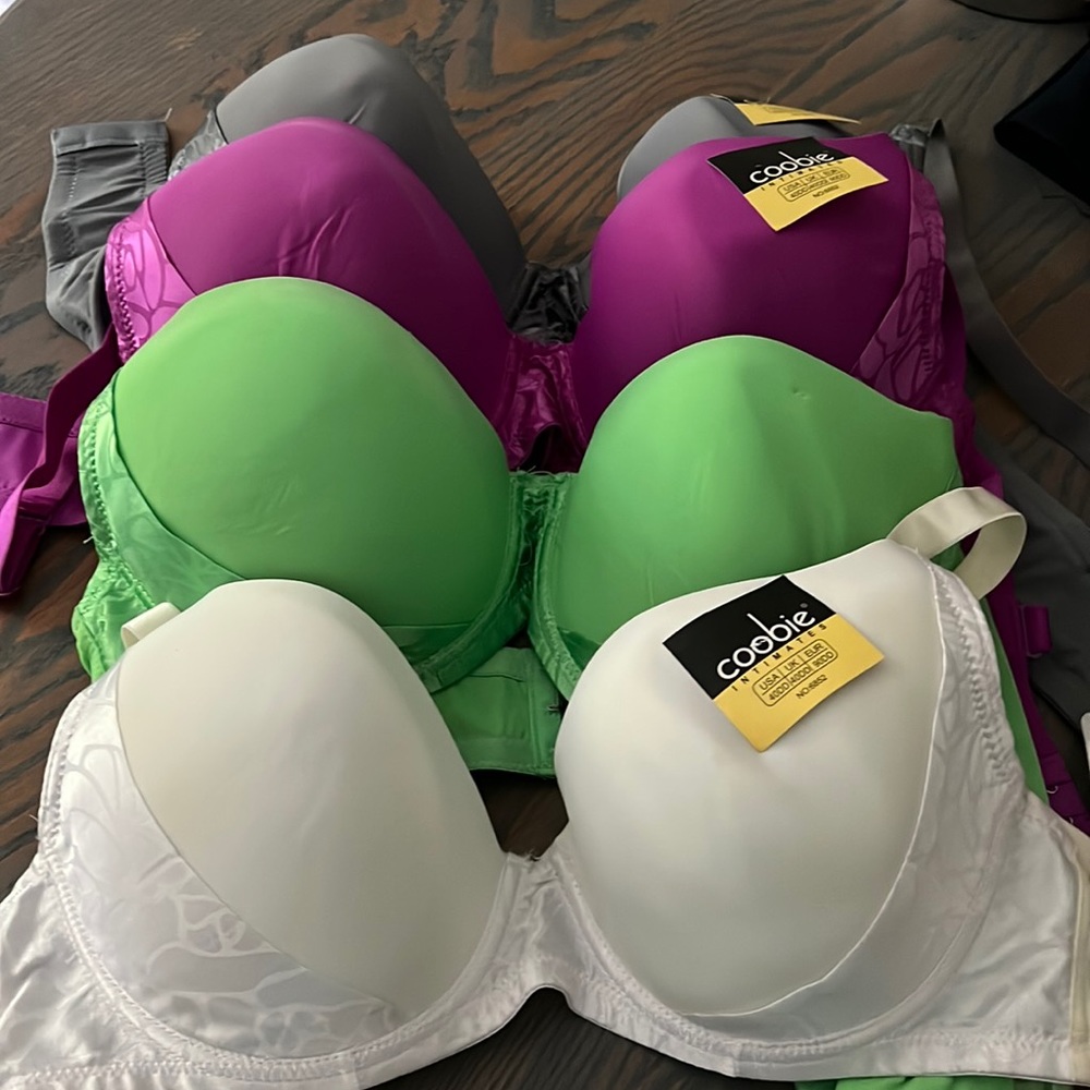Bra 40DD, nwt, set of 4